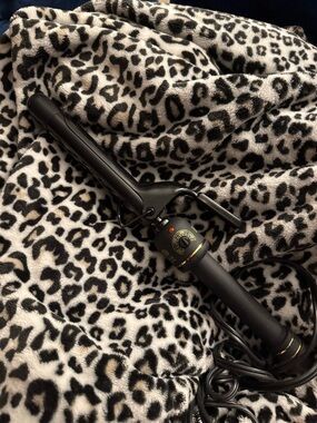 Hot Tools Curling Iron with Clamp